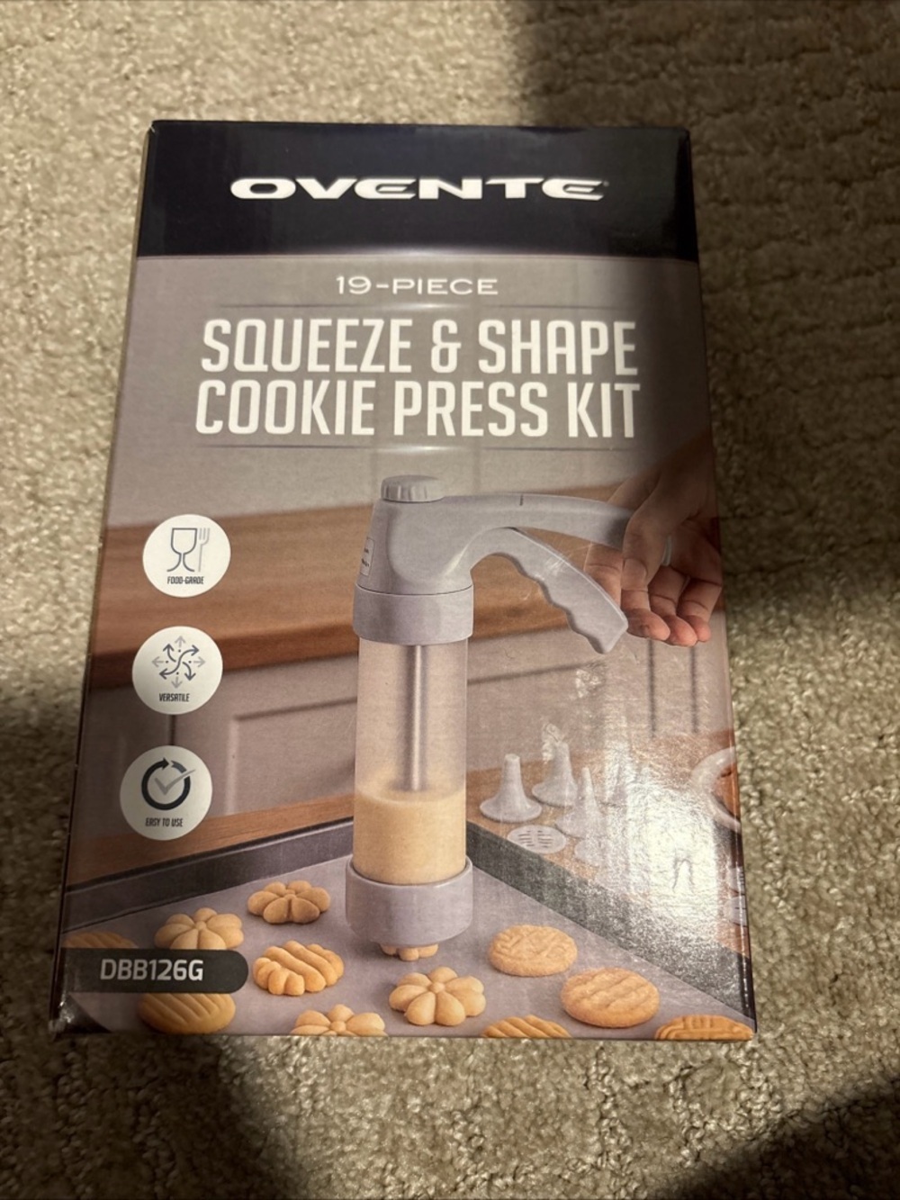 Ovente 19 Piece Squeeze & Shape Cookie Press Kit